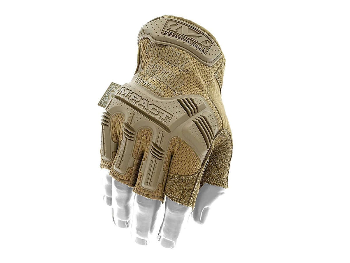 Gants Mechanix M-Pact Coyote protection tactique offrant confort et précision lors des manipulations.